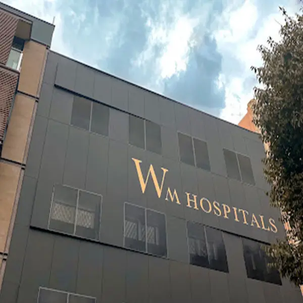 Image - HairBack Clinic in Spain Building